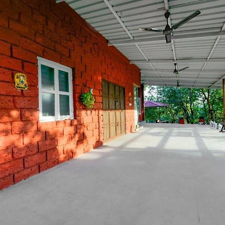 Lobville Homestay Karjat Buitenkant foto
