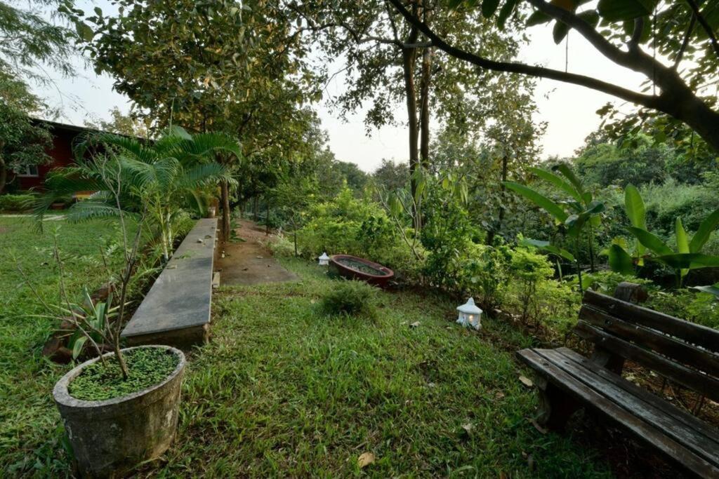Lobville Homestay Karjat Buitenkant foto