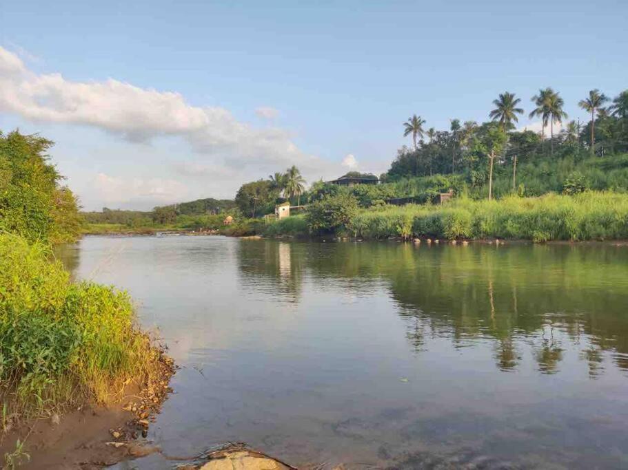 Lobville Homestay Karjat Buitenkant foto